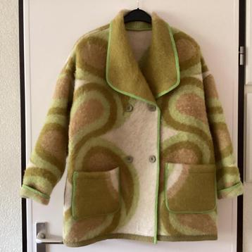 Handgemaakte retro vintage dekenjas, 100% wol, maat M/L beschikbaar voor biedingen