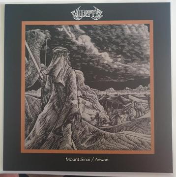 Wyatt E. - Mount Sinai / Aswan  beschikbaar voor biedingen