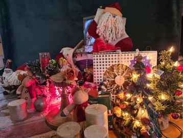 Kerst spullen, doos vol beschikbaar voor biedingen