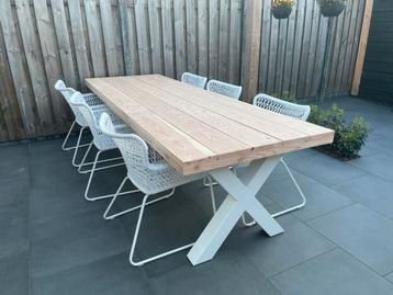 Tuintafel Douglas met stalen X poot, zwart gepoedercoat beschikbaar voor biedingen