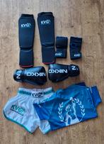 Kickboks handschoenen,  been beschermers,  broek em shirt, Ophalen of Verzenden, Zo goed als nieuw, Overige