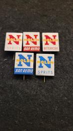 Nolen koek s'Gravendeel speldjes, Verzamelen, Speldjes, Pins en Buttons, Verzenden, Zo goed als nieuw, Merk, Speldje of Pin