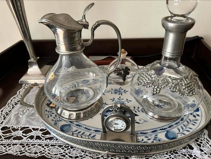 Dienblad, 2x karaf en klokje merk Kurz Edeltin., Antiek en Kunst, Antiek | Tin, Ophalen of Verzenden