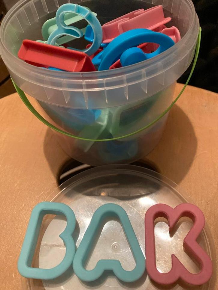 Bak vormen vormpjes bakvormen letters en cijfers en meer, Kinderen en Baby's, Speelgoed | Educatief en Creatief, Gebruikt, Knutselen