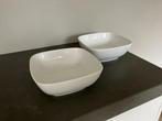 2 witte schalen, Huis en Inrichting, Keuken | Servies, Overige materialen, Gebruikt, Ophalen of Verzenden, Schaal of Schalen