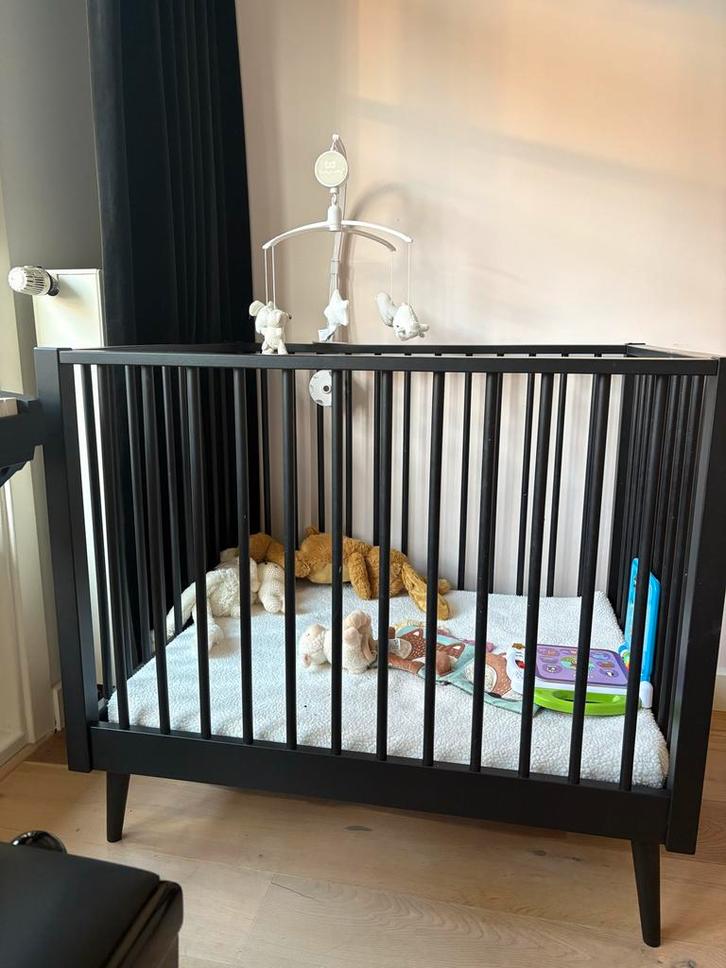 Europe Baby Evy Box + accessoires, Kinderen en Baby's, Boxen, Gebruikt, Vierkant, Boxkleed, Ophalen