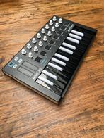 Arturia MiniLab mk2 midi controller, Muziek en Instrumenten, Midi-apparatuur, Ophalen of Verzenden, Zo goed als nieuw