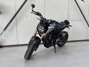 Honda CB125R Mat Zwart (A1) beschikbaar voor biedingen