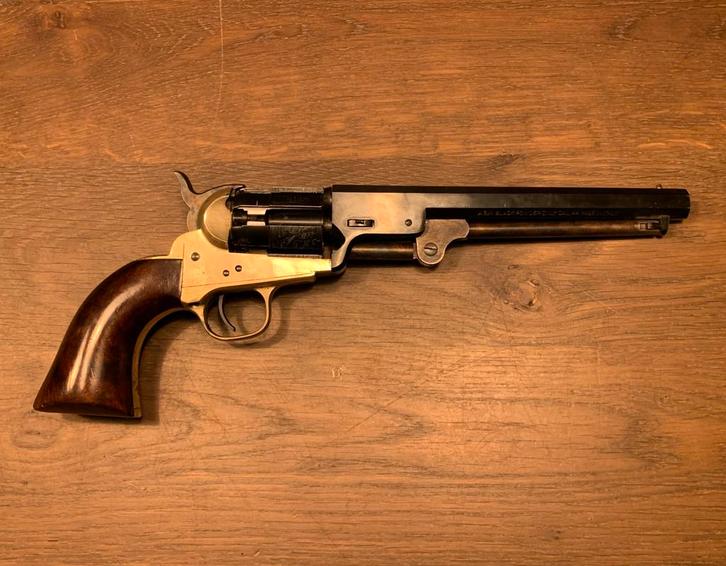 Vrijgestelde replica van een Colt Army revolver. Geen geweer, Verzamelen, Militaria | Algemeen, Landmacht, Ophalen of Verzenden