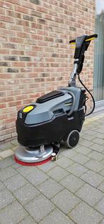 Karcher Schrobzuigmachine - Perfect voor grote oppervlakken!, Doe-het-zelf en Verbouw, Reinigingsmachines, Ophalen of Verzenden
