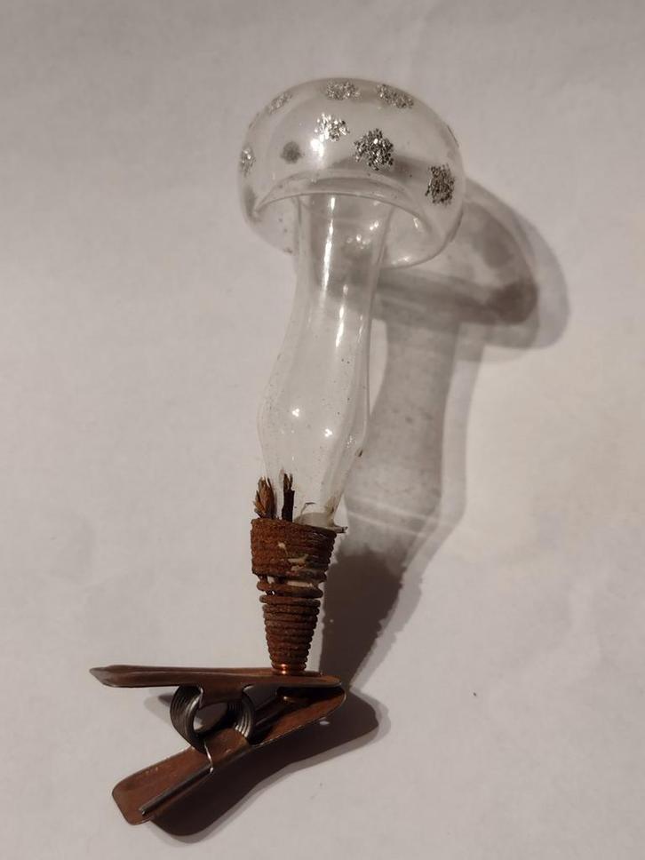 oude transparante kerstbal paddestoel op knijper H 7,5 cm, Diversen, Kerst, Gebruikt, Ophalen