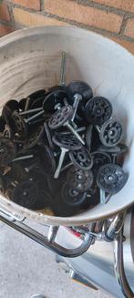 Stelvoetjes - 270 stuks - M8 draadeind, Ophalen, Zo goed als nieuw, Overige materialen, Overige typen