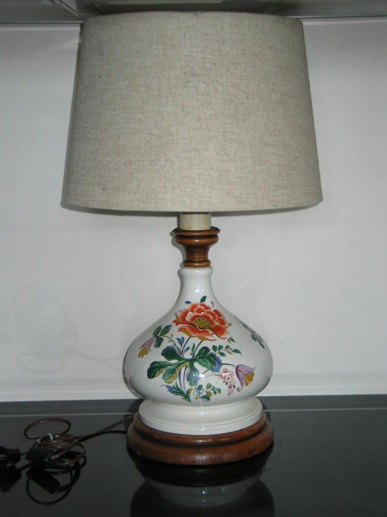 Prachtige keramieken florale vaas lamp met houten voet + kap, Huis en Inrichting, Lampen | Tafellampen, Ophalen, Mid century, Zo goed als nieuw