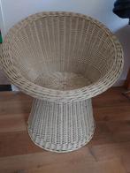 White wash rieten rotan kuipstoel hoog (76cm H x 74cm B)zgan, Huis en Inrichting, Stoelen, Ophalen, Wit, Riet of Rotan, Zo goed als nieuw