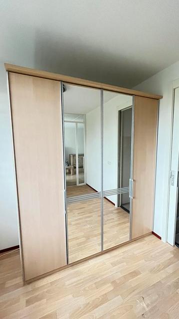 Grote kledingkast met spiegeldeuren - 200x225x60 beschikbaar voor biedingen