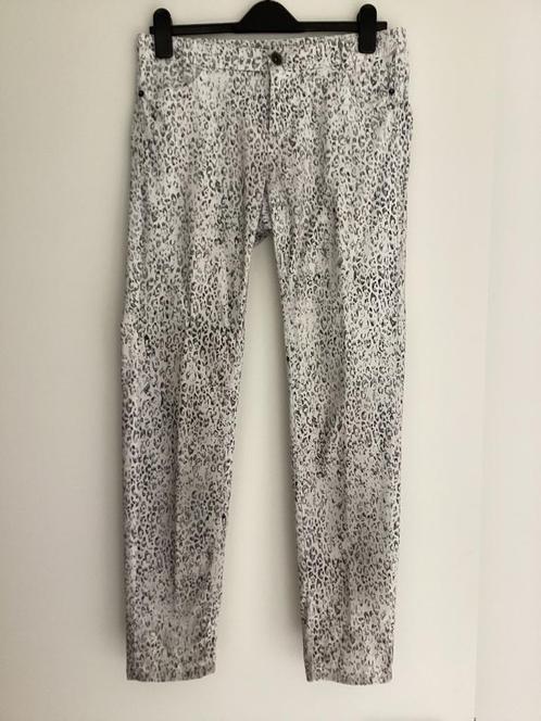 Marc Cain 5 pocket jeans maat 4 (38/40)., Kleding | Dames, Broeken en Pantalons, Zo goed als nieuw, Maat 38/40 (M), Overige kleuren