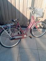 Damesfiets Batavus buster 28inch, Fietsen en Brommers, Fietsen | Dames | Damesfietsen, Ophalen, Zo goed als nieuw, Batavus, Versnellingen