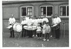 Drumband Oudewater. Glansfoto van 17,5x12,5 cm., Verzamelen, 1980 tot heden, Foto, Ophalen of Verzenden, Zo goed als nieuw