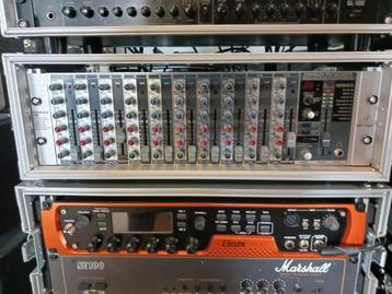 Behringer RX1202FX V2 Rackmixer incl. Case beschikbaar voor biedingen