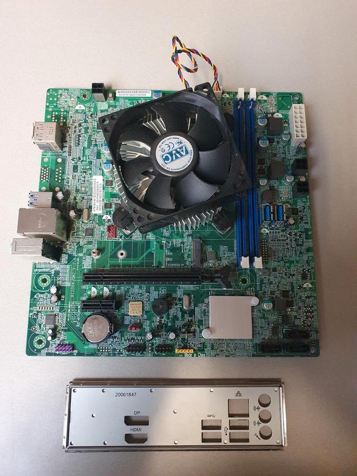 Medion KT6104 00 Moederbord Socket 1151 + i3-7100 Processor, Computers en Software, Moederborden, Zo goed als nieuw, Intel, DDR4