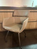 8x Eetkamerstoel met wieltjes . doe een leuk bod, Huis en Inrichting, Stoelen, Ophalen, Gebruikt, Overige kleuren, Metaal