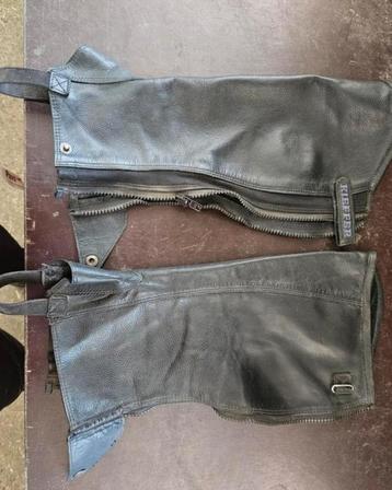 Chaps Kieffer Zwart XL-Short beschikbaar voor biedingen