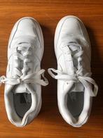 Nike sportschoenen., Kleding | Dames, Schoenen, Nike, Ophalen of Verzenden, Wit, Zo goed als nieuw
