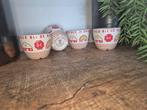 4 Douwe Egberts kopjes / mokken, Ophalen of Verzenden, Zo goed als nieuw, Overige stijlen, Kop(pen) en/of Schotel(s)