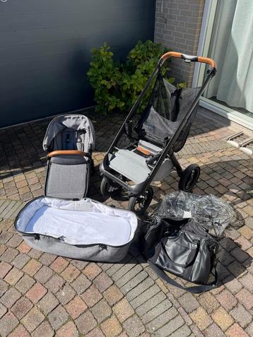 Dubatti One Kinderwagen Complete Set beschikbaar voor biedingen
