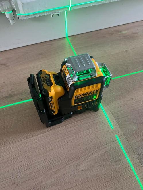 DeWALT DCE089D1G lijnlaser, Doe-het-zelf en Verbouw, Meetapparatuur, Zo goed als nieuw, Ophalen