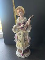 Porseleinen Beeld Dame met Luit, Ophalen