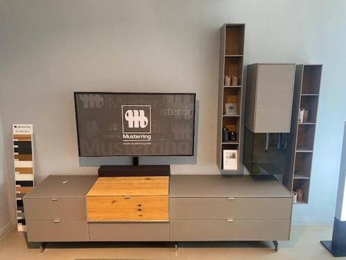 !NIEUW! Tv dressoir by Musterring VAN €7649,- VOOR €3830,-, Huis en Inrichting, Kasten | Dressoirs, Nieuw, 200 cm of meer, 25 tot 50 cm