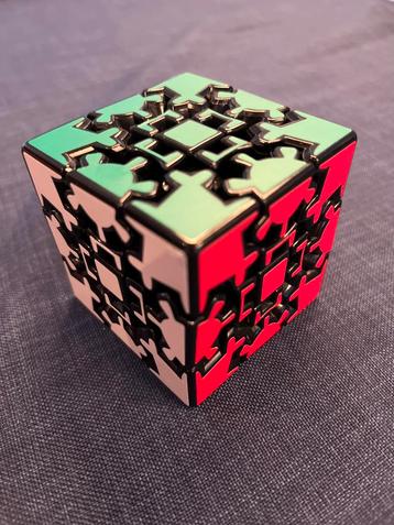 Gear cube beschikbaar voor biedingen