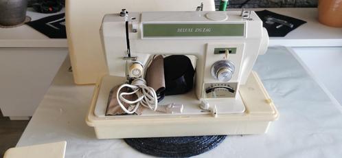 Naaimachine DELUXE ZIG ZAG 900 Echt Leer naaien, Hobby en Vrije tijd, Naaimachines en Toebehoren, Zo goed als nieuw, Naaimachine