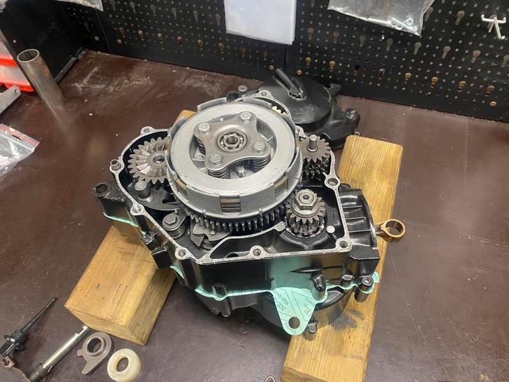 Gereviseerd Honda MT5 Motorblok Origineel, Fietsen en Brommers, Brommeronderdelen | Algemeen, Zo goed als nieuw, Blok, Ophalen of Verzenden