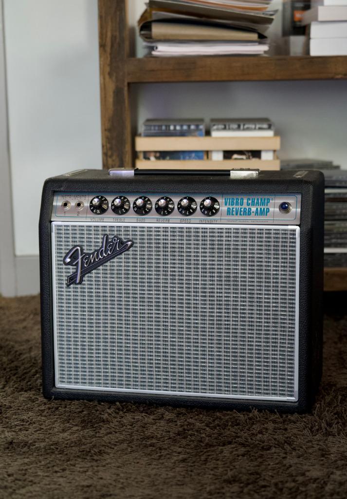 Fender ’68 Custom Vibro Champ Reverb, Muziek en Instrumenten, Versterkers | Bas en Gitaar, Zo goed als nieuw, Minder dan 50 watt