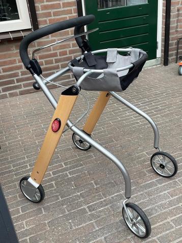 Rollator Trust Let’s Go Indoor beschikbaar voor biedingen