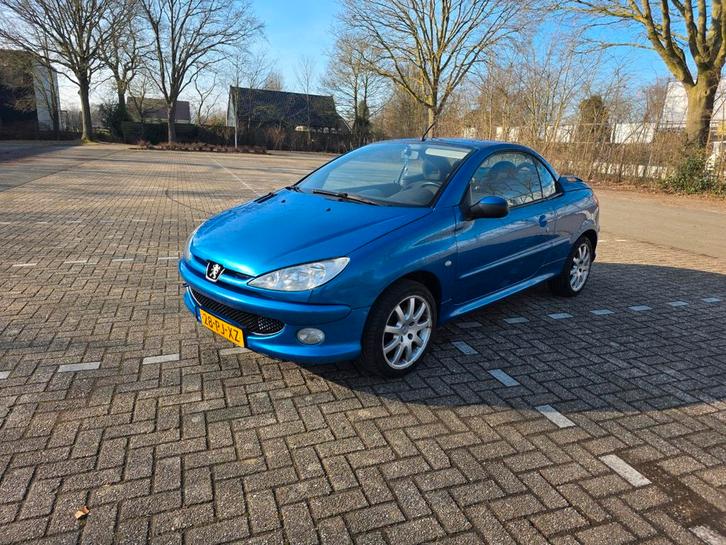 🚗 PEUGEOT 206CC 1.6 16V  BJ 2004 🚗, Auto's, Fiat, Particulier, Benzine, Euro 5, A, Hatchback, Handgeschakeld, Origineel Nederlands