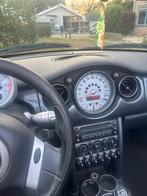 Mini 1.6 16V ONE Cabrio 2006 Rood, Auto's, 4 cilinders, Cabriolet, 4 stoelen, 14 km/l