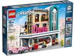 LEGO 10260 Diner in de stad (NIEUW) (Doos Lichte Schade), Nieuw, Complete set, Ophalen of Verzenden, Lego