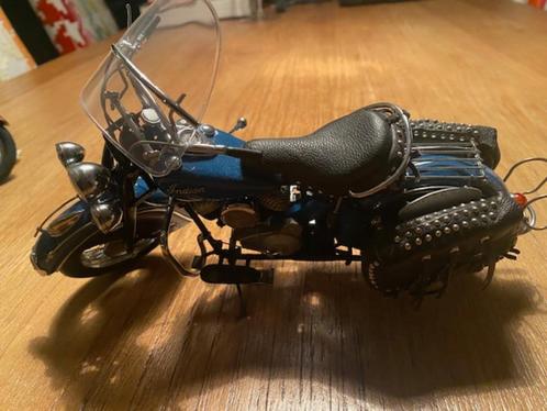 Indian motor 1948, schaal 1:10, metaal, Danbury Mint, Verzamelen, Automerken, Motoren en Formule 1, Zo goed als nieuw, Motoren