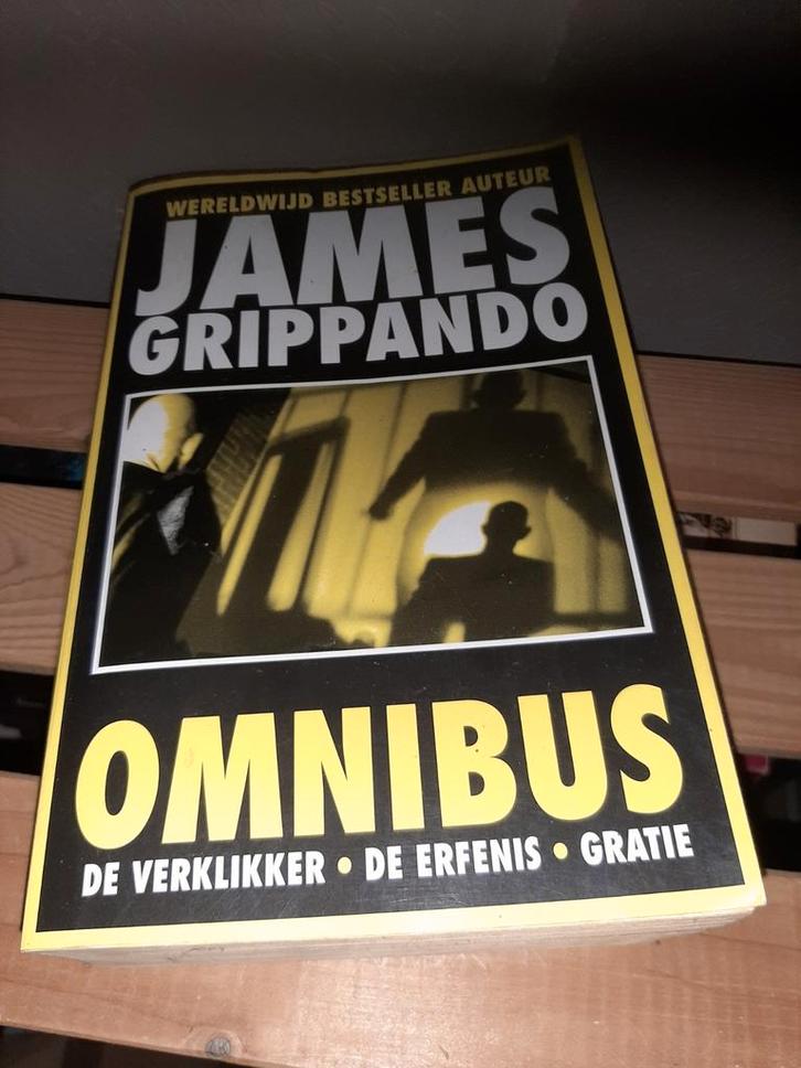 James Grippando Omnibus - Thriller Collectie, Boeken, Thrillers, Zo goed als nieuw, Nederland, Ophalen of Verzenden