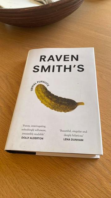 Raven Smith’s Trivial Pursuits hardcover beschikbaar voor biedingen