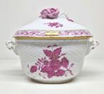 Herend dekselpot Apponyi raspberry decor, Hongarije 20e eeuw, Antiek en Kunst, Antiek | Porselein, Ophalen of Verzenden