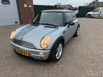 Mini 1.6 16V Cooper 2005 Grijs, Voorwielaandrijving, 4 cilinders, 4 stoelen, Bedrijf