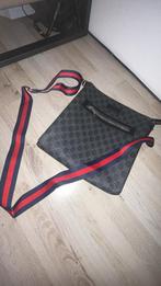 Gucci tasje, Sieraden, Tassen en Uiterlijk, Tassen | Schoudertassen, Zwart, Nieuw, Leer, Ophalen