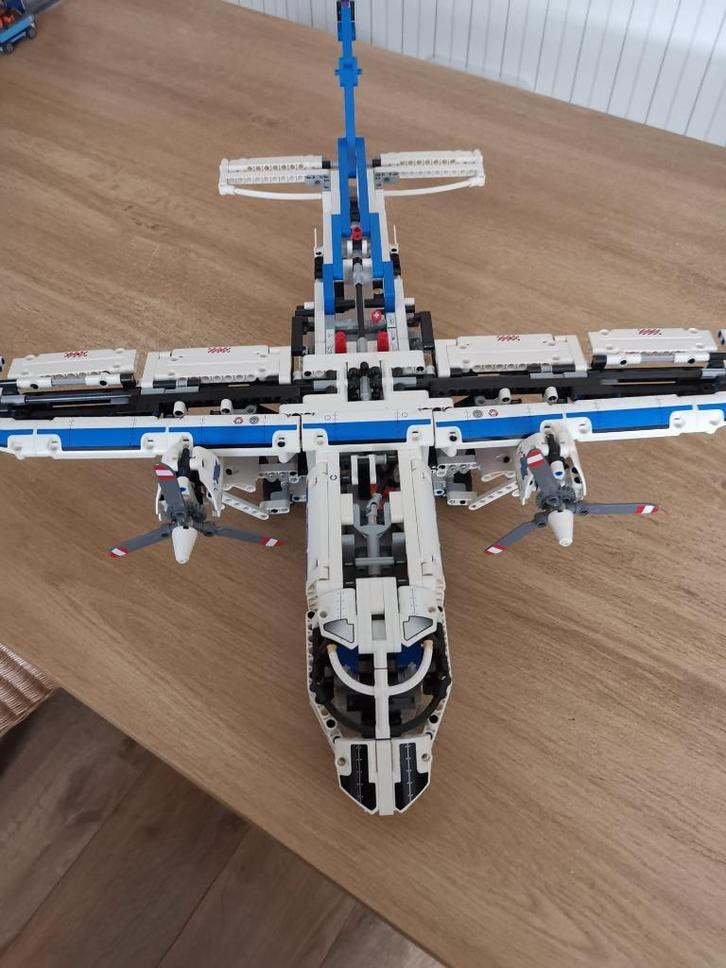 Lego Technic – 42025 Vrachtvliegtuig, Kinderen en Baby's, Speelgoed | Duplo en Lego, Zo goed als nieuw, Lego, Complete set, Ophalen of Verzenden