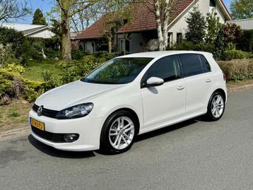 Volkswagen Golf 1.2 TSI R-Line•Airco•Navi•Xenon beschikbaar voor biedingen