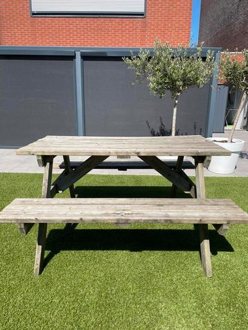 Picknicktafel  beschikbaar voor biedingen