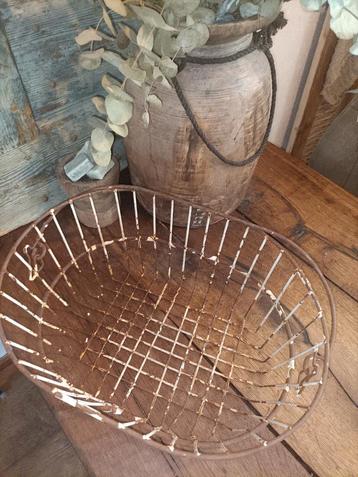 Ijzeren draad mand draadmand brocante MOET WEG!!! beschikbaar voor biedingen